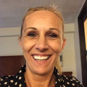 Meet your Posher, Antonela